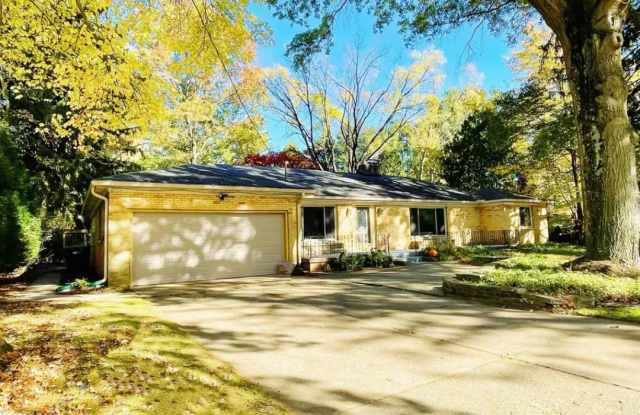 2947 Chamberlain Road photos photos