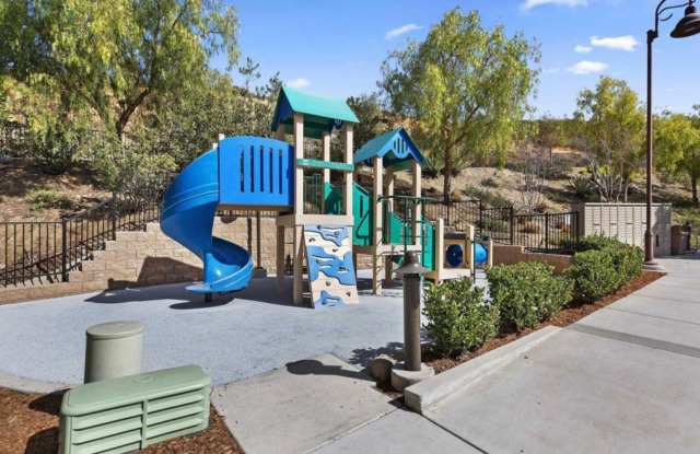 AVAILABLE NOW 3 Bd/2.5 Ba Townhome with Attached Garage - 2473 Antlers Way, San Marcos, CA 92078
