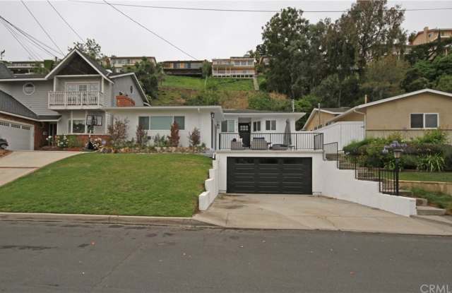 4010 Bluff Street Gallery 3