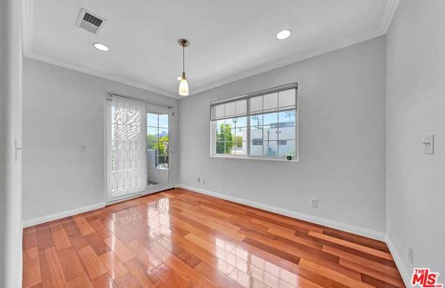 3242 Hutchison Avenue Gallery 3