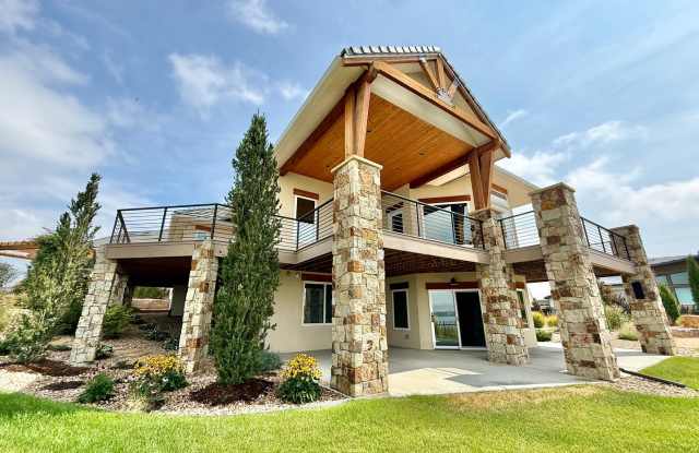 Luxury Golf Retreat in Berthoud with Breathtaking Mountain and TCP Golf Course Views Gallery 1