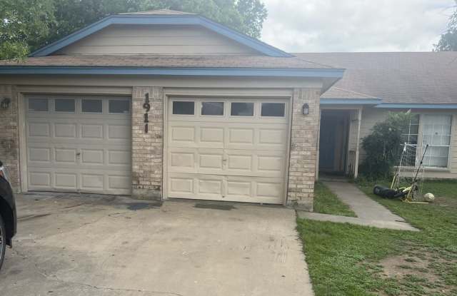Stockton Properties ( 1911 Gracy Farms ) photos photos