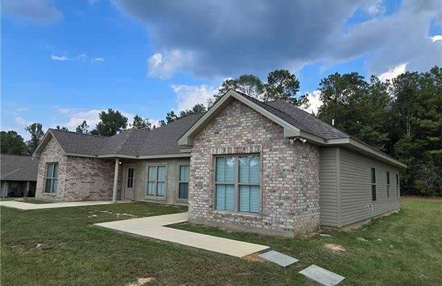 44454 VESSIER Road - 44454 Par Road 274, Washington County, LA 70438