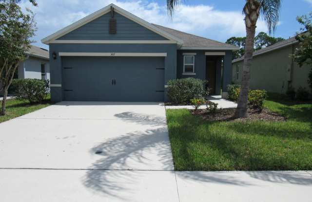 507 Armoyan Way - 507 Armoyan Way, Glencoe, FL 32168