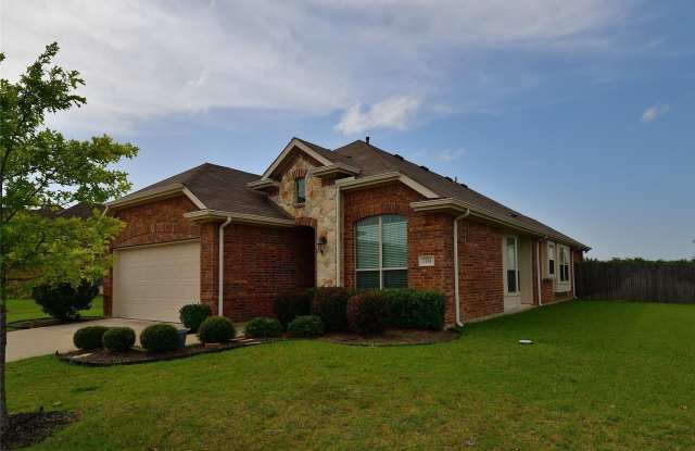 3104 Flowering Springs Drive Gallery 2