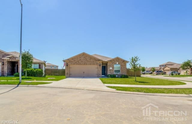 1502 Tulip Lane - 1502 Tulip Ln, Baytown, TX 77521