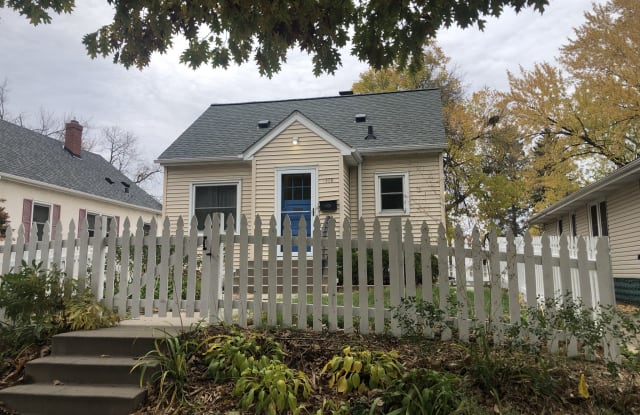 1388 Pascal St N - 1388 Pascal Street North, St. Paul, MN 55108