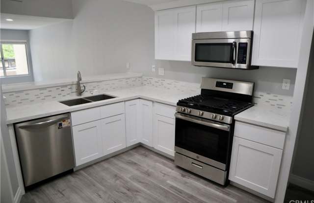 27523 Calinda Gallery 4