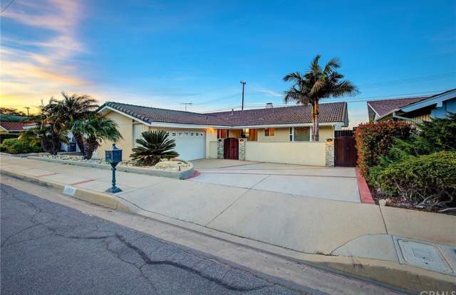 26139 Barkstone Drive Gallery 2