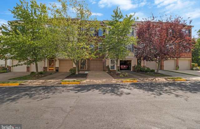 21525 WELBY TERRACE Gallery 4