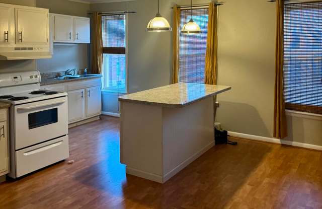 253 W 17th St photos photos