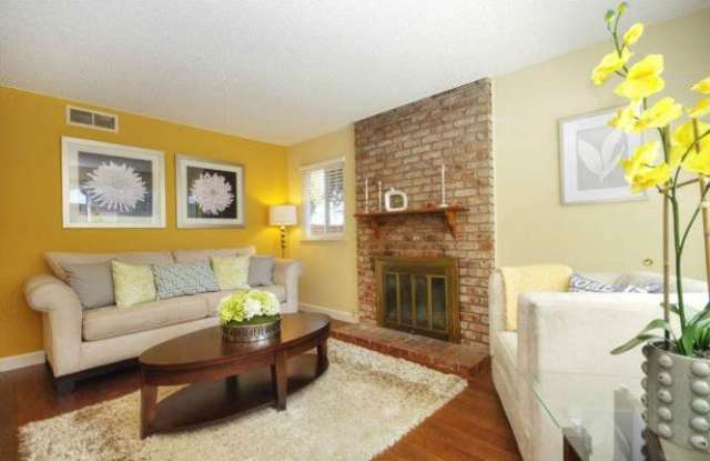 1779 Fallen Leaf Dr photos photos