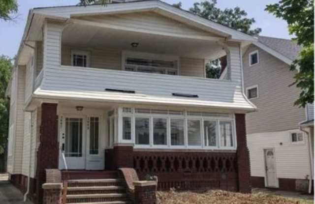 3667 W 140th St photos photos