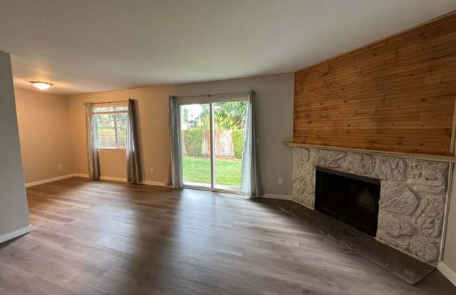 2Bd/1Ba Kirkland Condo photos photos