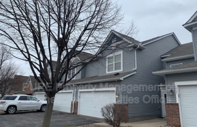 6869 Folkestone Rd - 6869 Folkestone Road, Apple Valley, MN 55124