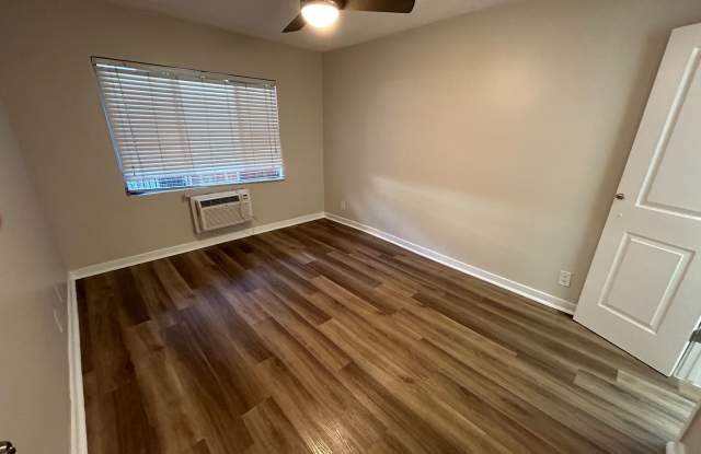 8440 Fountain Ave photos photos