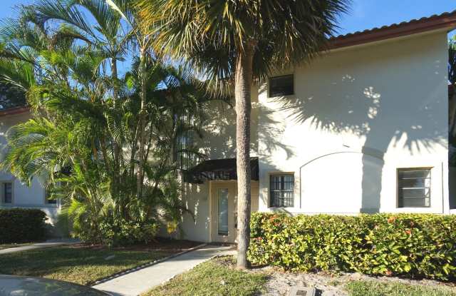 2Bed/ 1.5 Bath In Sunflower Townhomes In East Boca **Available Soon** photos photos