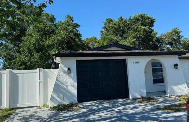 7605 EMBASSY Boulevard photos photos