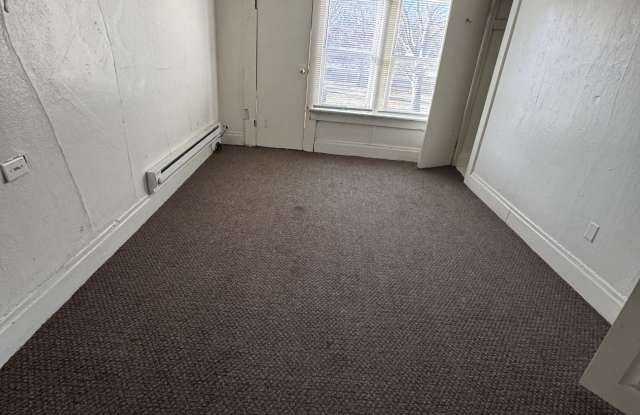 2036 West Lincoln Avenue - A Gallery 2