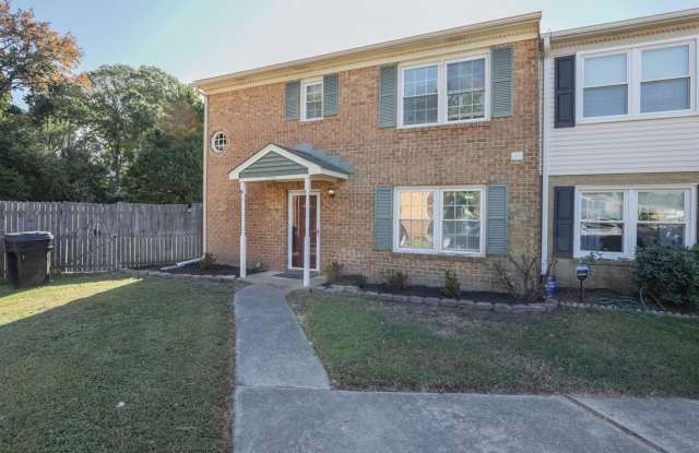 3BR/1.5BA Thoroughgood End Unit Townhouse with Style, Convenience, and Carefree Living! photos photos