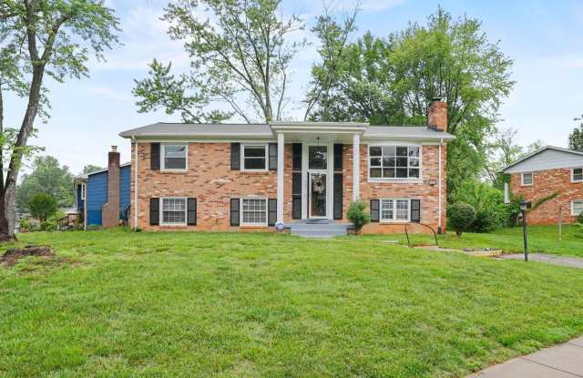 4226 EVERGREEN Drive photos photos