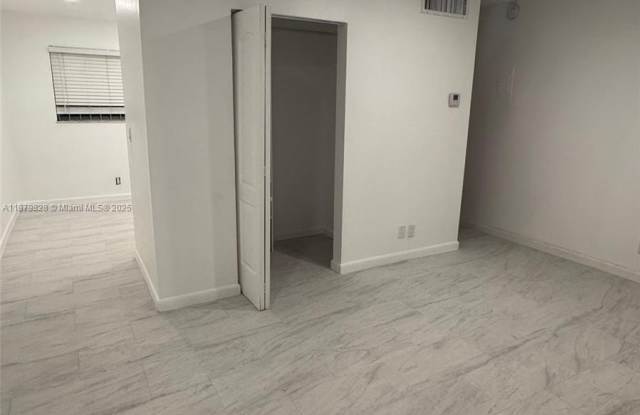 30 SE 4th Ave photos photos