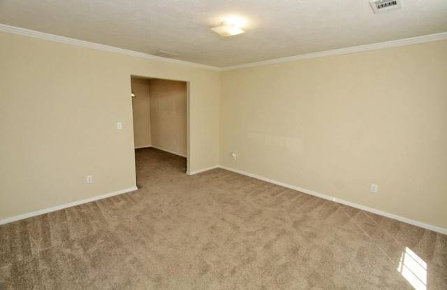 210 Arborfield Way Gallery 4