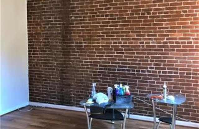 106 North 10th Street Gallery 2