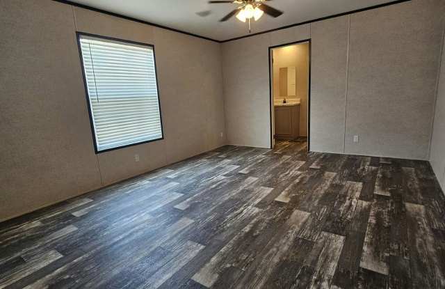 6671 Hidden Oaks Drive Gallery 4