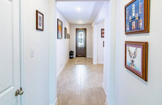 149 Mallorys Way Gallery 2
