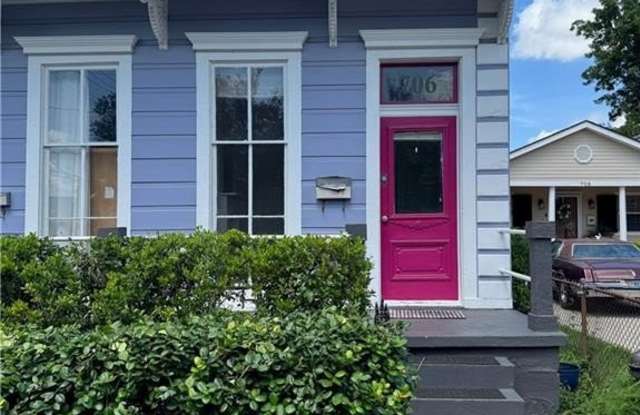 706 GENERAL TAYLOR Street Gallery 2