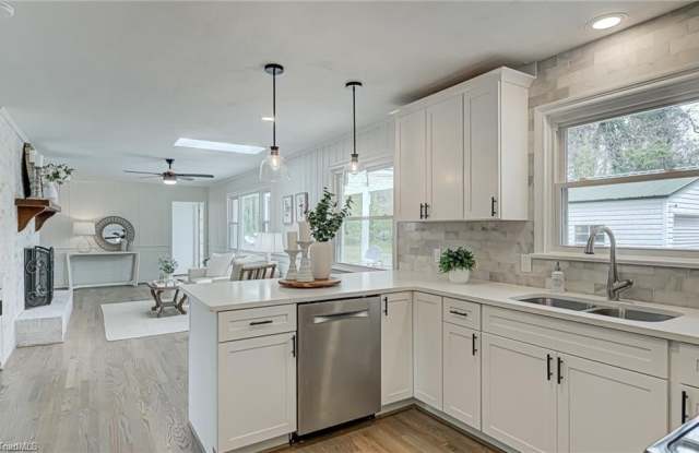 1145 Twin Oak Drive Gallery 4
