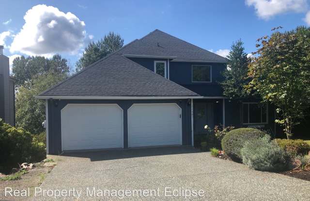 11301 100th Ave NE - 11301 100th Avenue Northeast, Kirkland, WA 98033