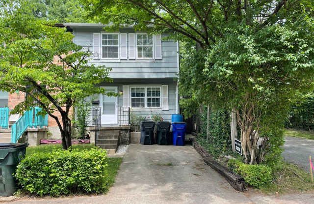 SPACIOUS TOWNHOME near Downtown! Washer/Dryer Included; Off-Street Parking photos photos SPACIOUS TOWNHOME near Downtown! Washer/Dryer Included; Off-Street Parking photos photos