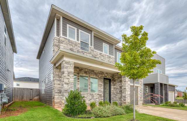 Beautiful Home in Edmond/Oklahoma City Gallery 4