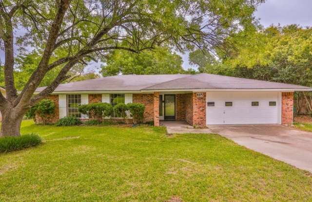 3 BEDROOM, NORTH BELTON photos photos