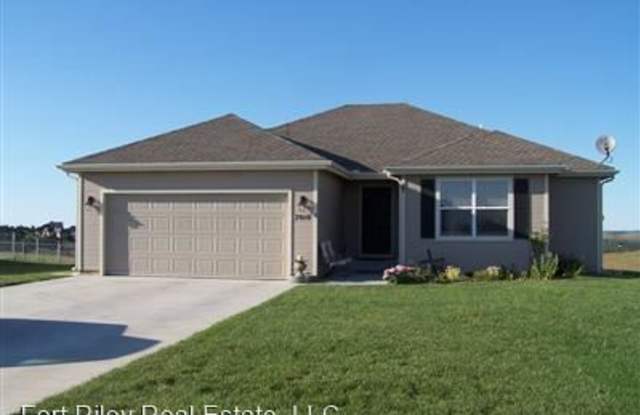 2010 Thompson - 2010 Thompson Drive, Junction City, KS 66441