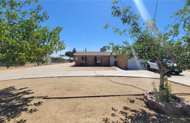 10799 Redwood Ave photos photos