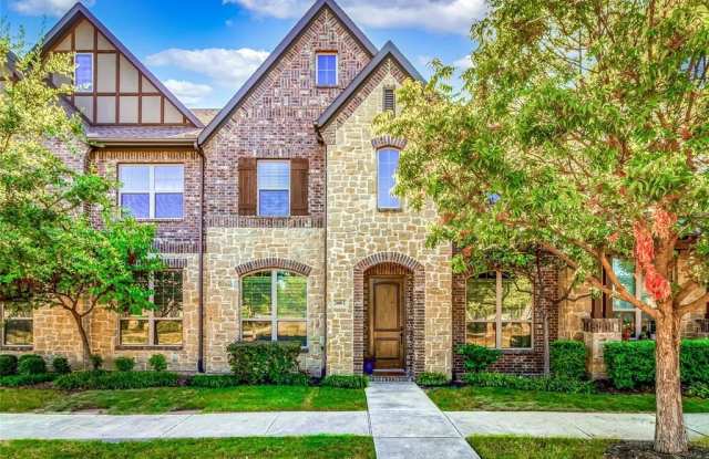 2400 Holt Drive - 2400 Holt Drive, Carrollton, TX 75010