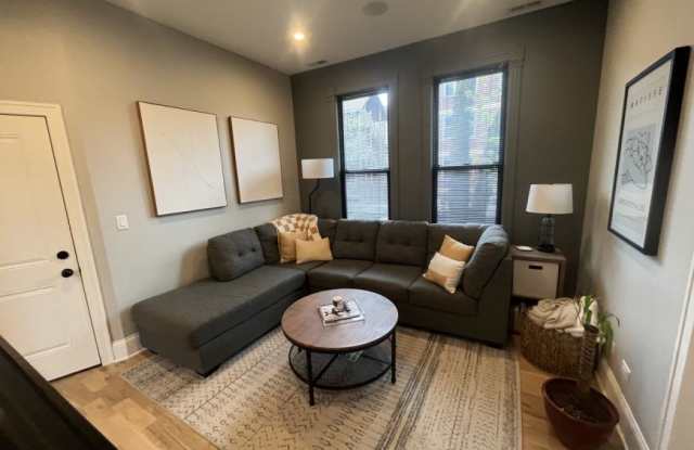 3448 North Seminary Ave. photos photos