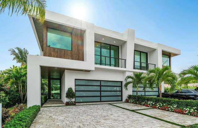 326 NE Wavecrest Way Gallery 2