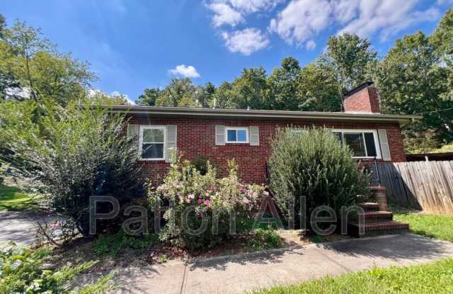 11 Edgewood Rd S photos photos