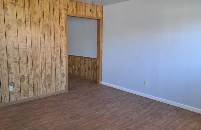 3404 Elkhart Avenue Gallery 3