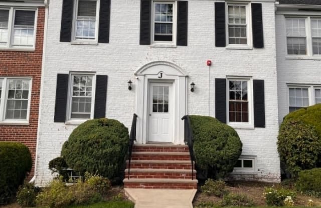 101 Gates Ave - 101 Gates Avenue, Essex County, NJ 07042