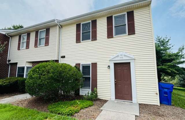 3 Bedroom 2.5 Half Bath Townhouse photos photos