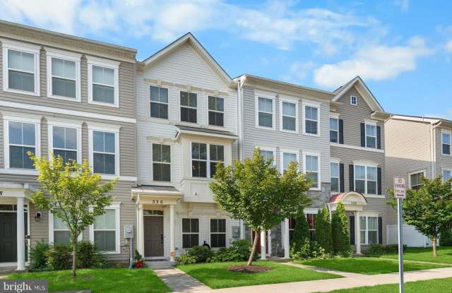 336 WHITE OAK WAY Gallery 2