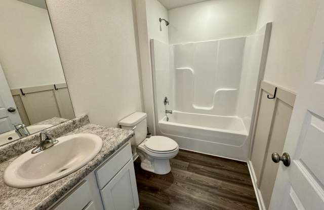 5265 Peach Dr. Gallery 4