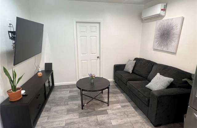 234 N Avenue 59 - 234 North Avenue 59, Los Angeles, CA 90042