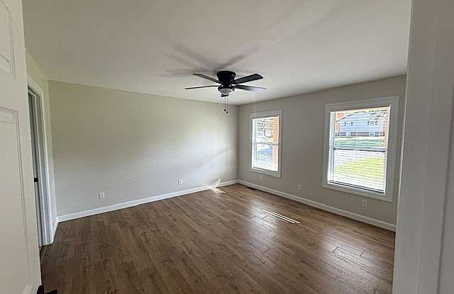 6200 Rollins Drive Gallery 3