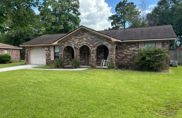 206 Village Green Circle photos photos
